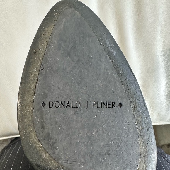 Vintage Donald J Pliner Black Patent and Fabric Boot 9 - Picture 8 of 9